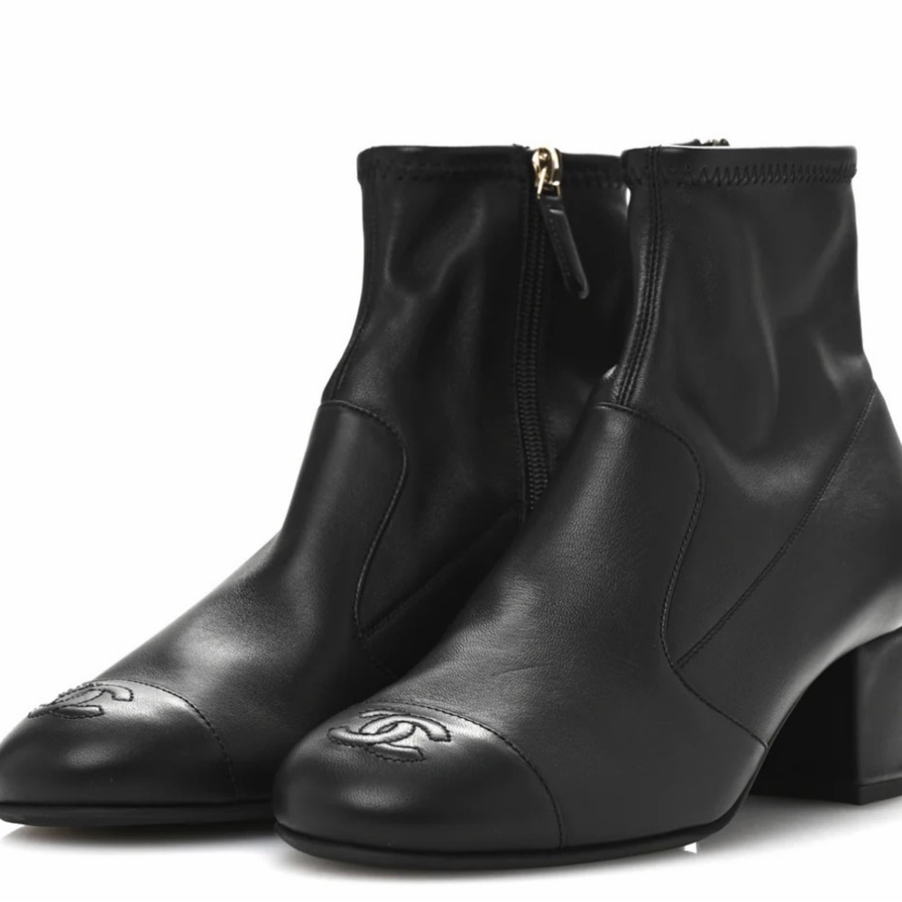 CHANEL Authentic Lambskin Boots EU 38